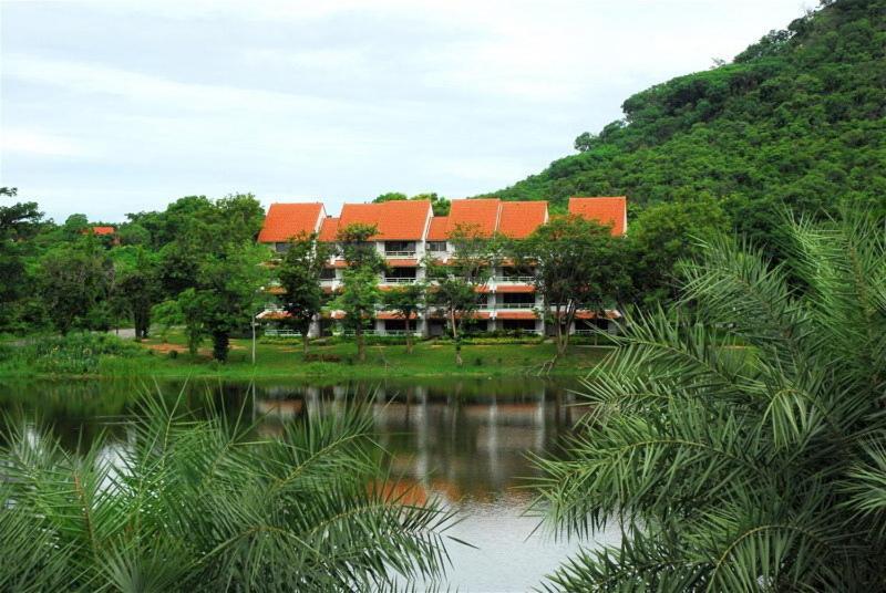 Panorama And Golf Country Club Nakhonratchasima מראה חיצוני תמונה